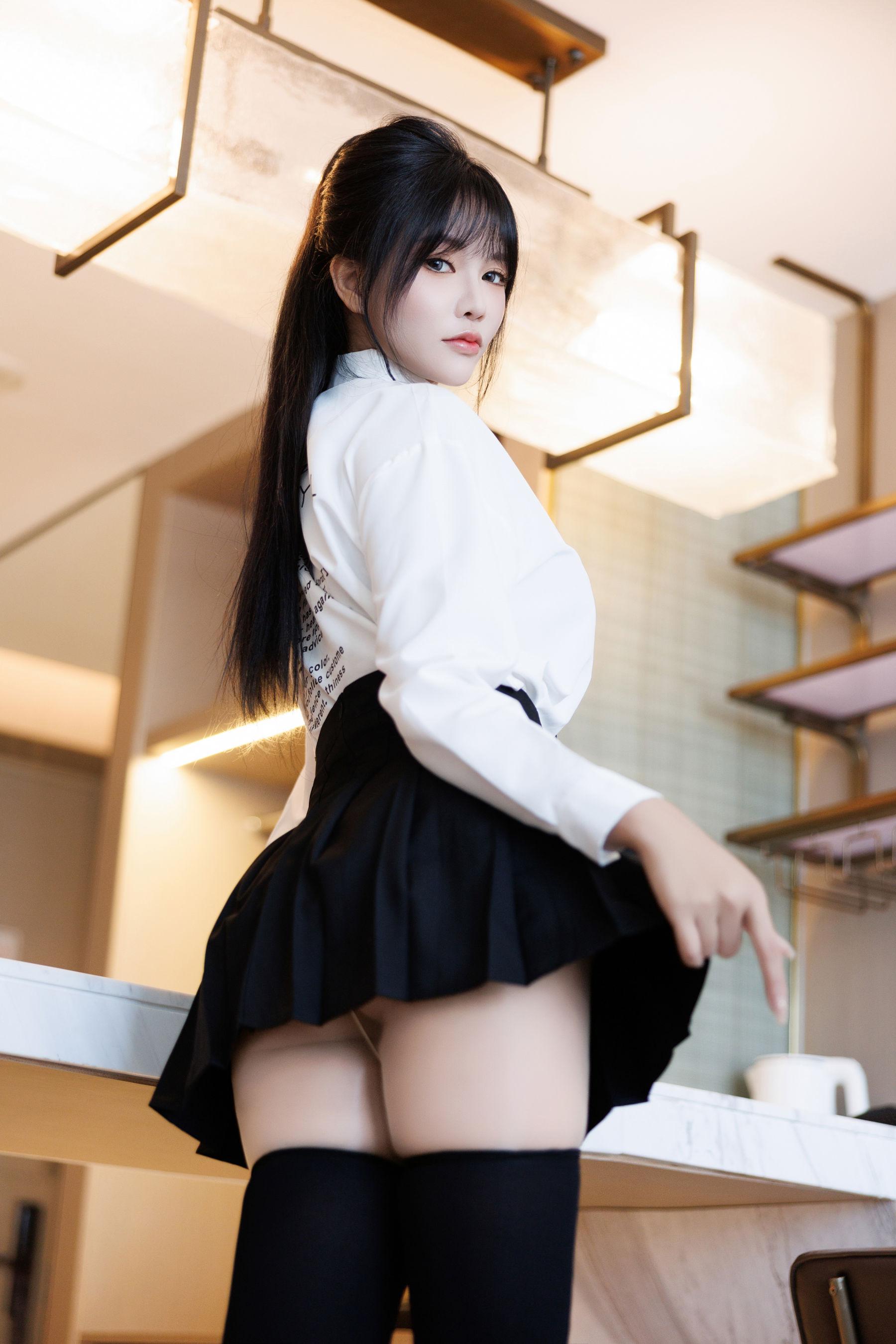 秀人付费 娜比 诱人私拍福利 学生装133P 4