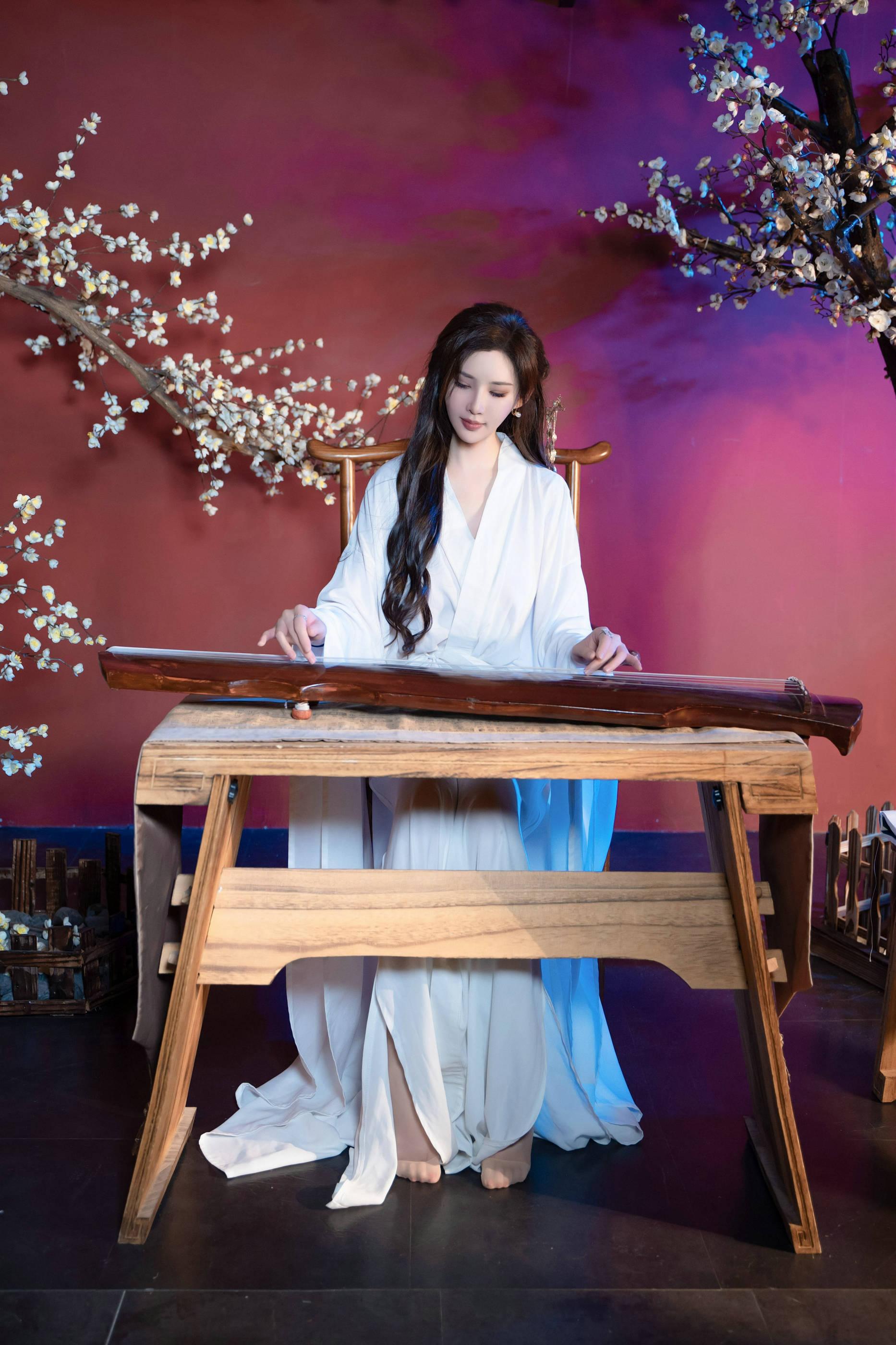 [Paid Model] Zhou Yanxi Tempting Private Shoot Benefits White Hanfu 101P 6