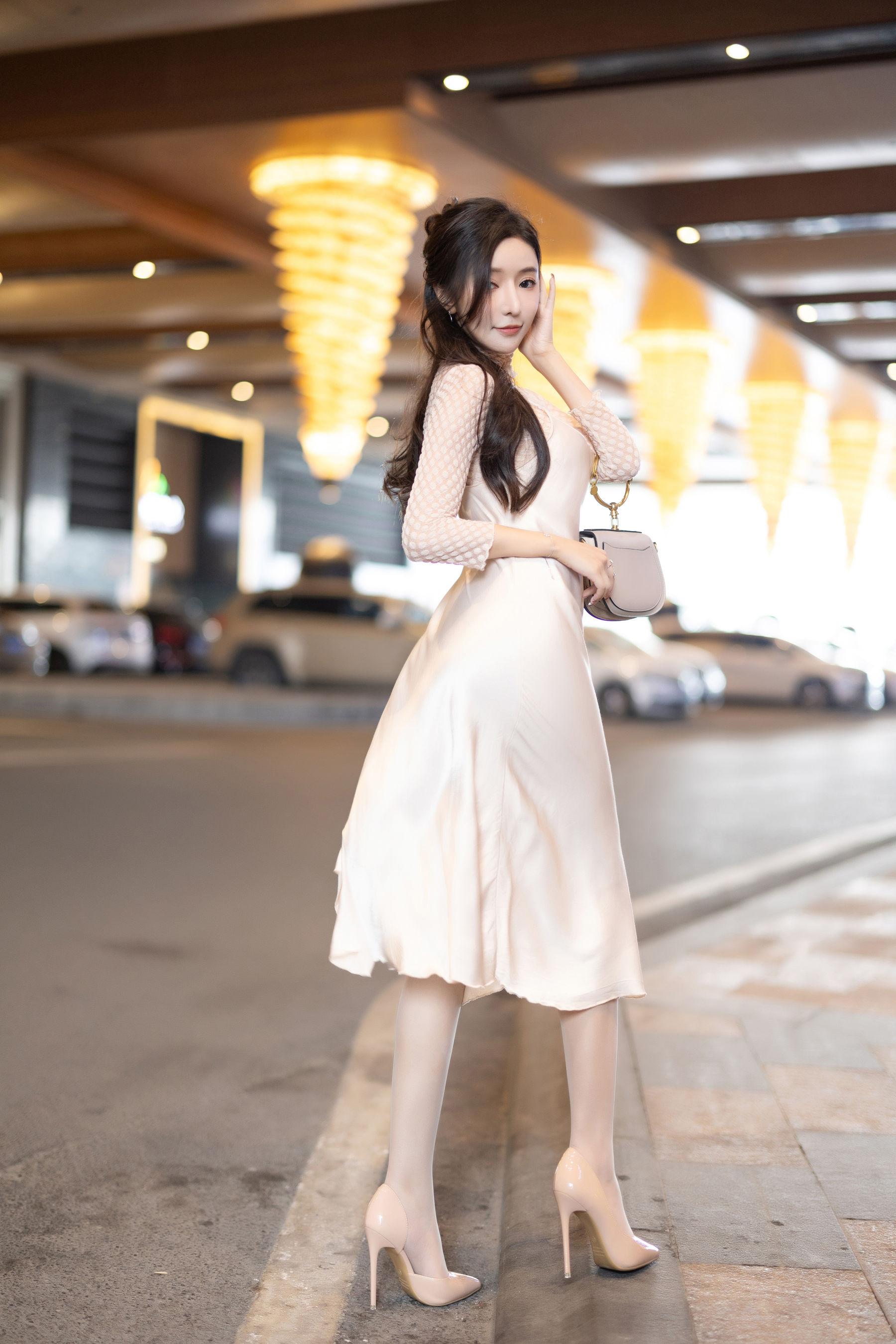 Paid Feature Wang Xinyao Alluring Private Photoshoot Benefits White Stockings 94P 3