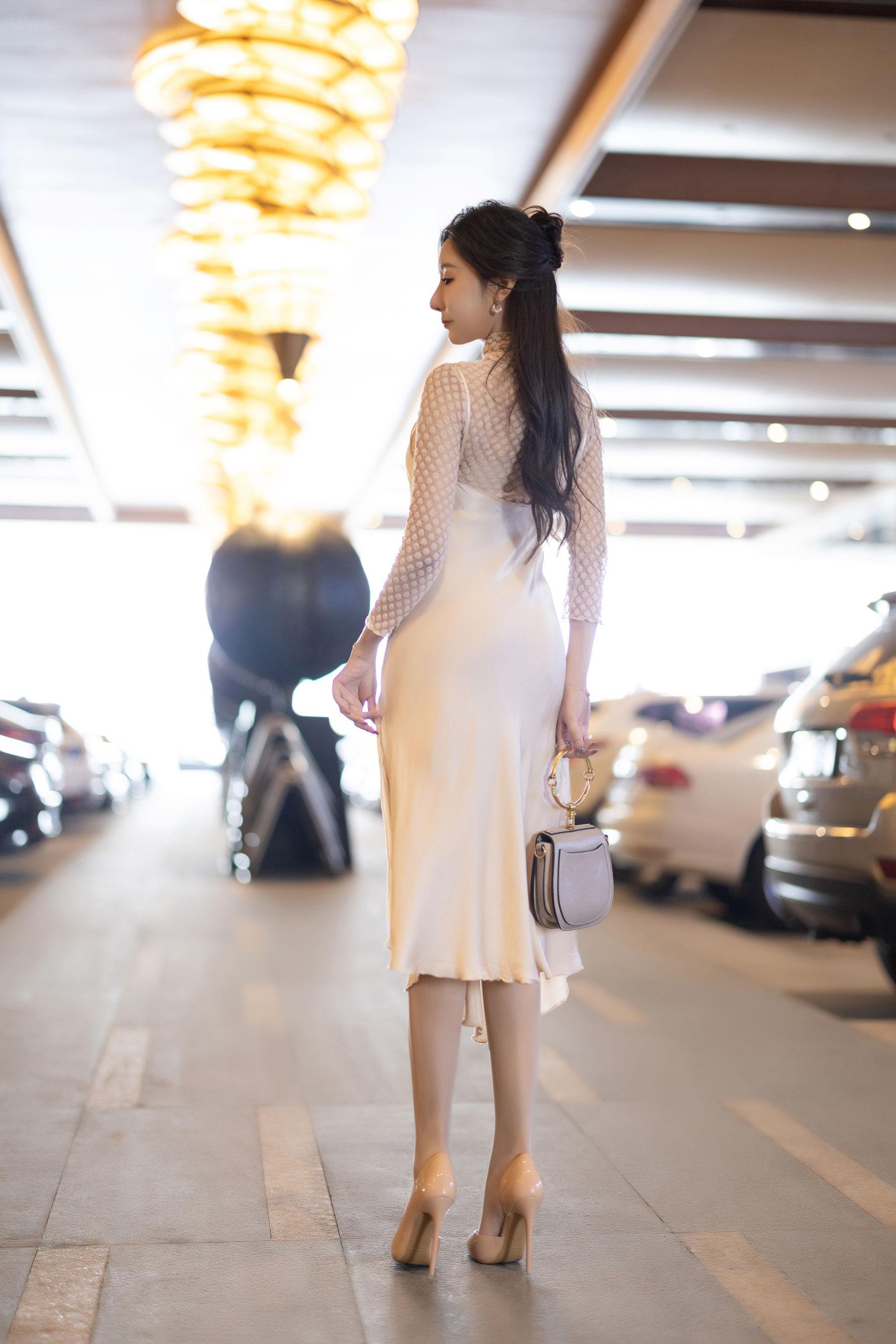 Paid Feature Wang Xinyao Alluring Private Photoshoot Benefits White Stockings 94P 8