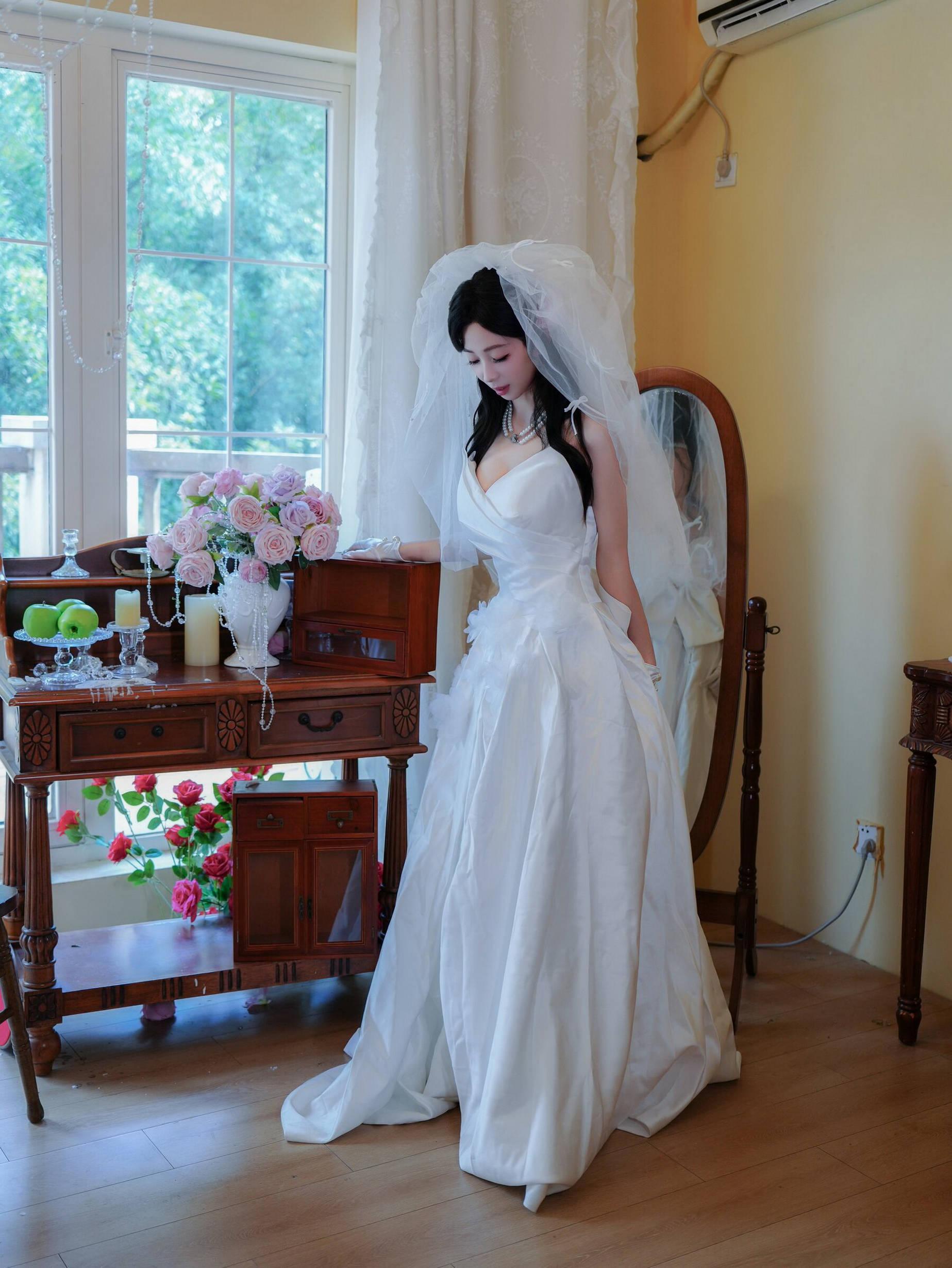 [Featured] Zhuzhu molly Alluring Private Photoshoot Benefits White Wedding Dress 79P 3
