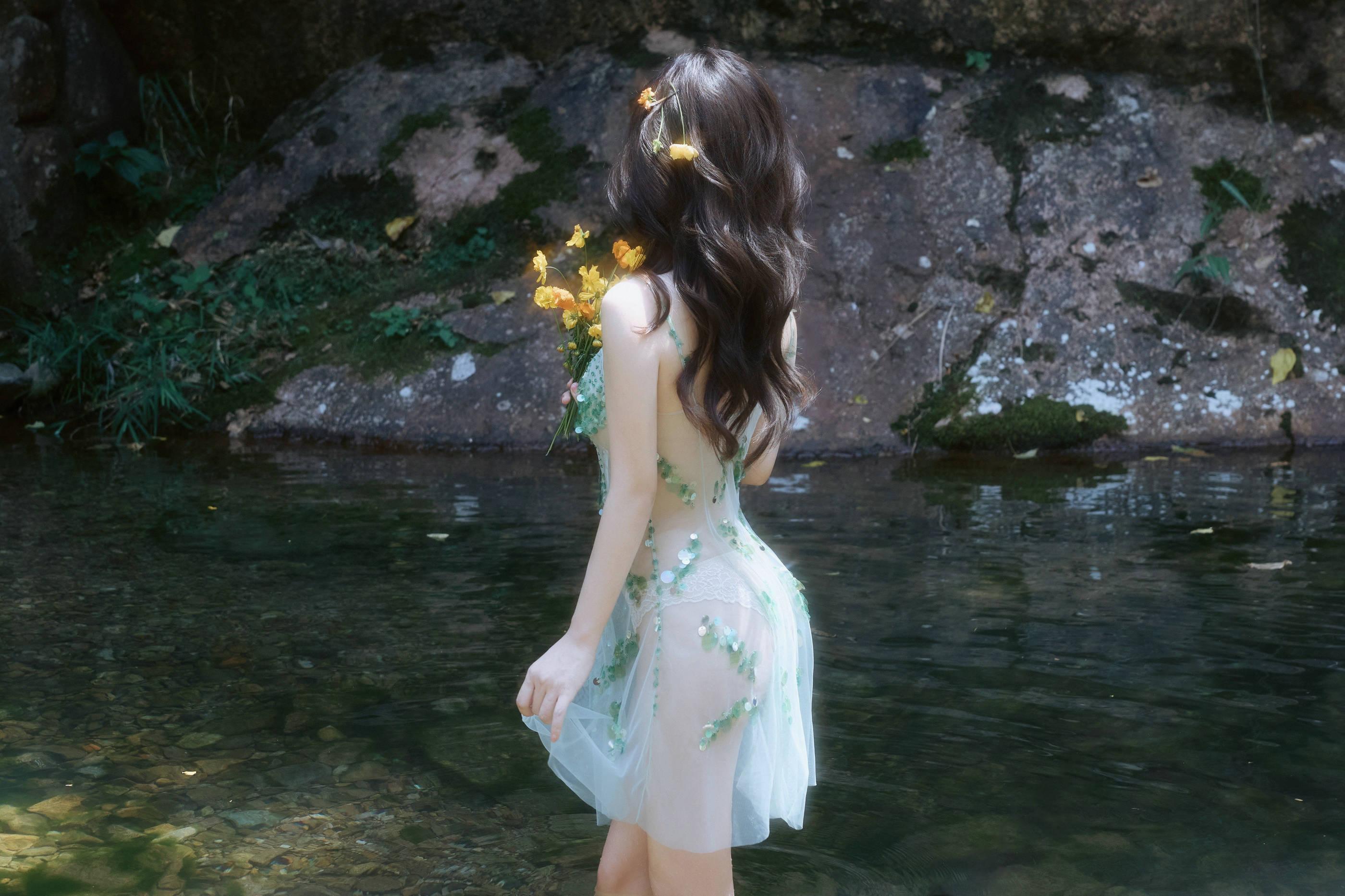 Featured Models Yin Tiantian Alluring Private Photoshoot Benefits Xiaoxi Sheer Skirt 69P 2