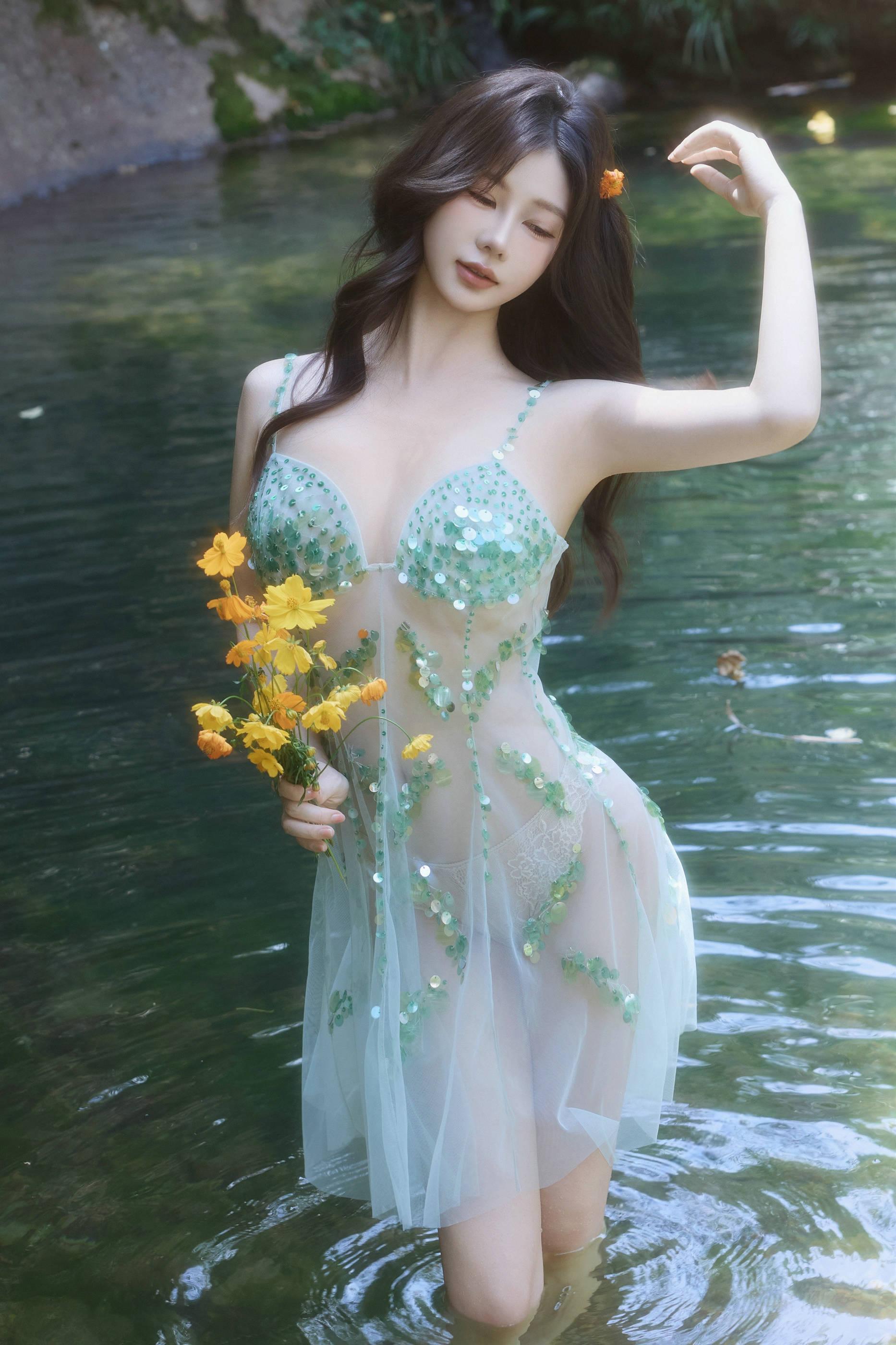 Featured Models Yin Tiantian Alluring Private Photoshoot Benefits Xiaoxi Sheer Skirt 69P 7