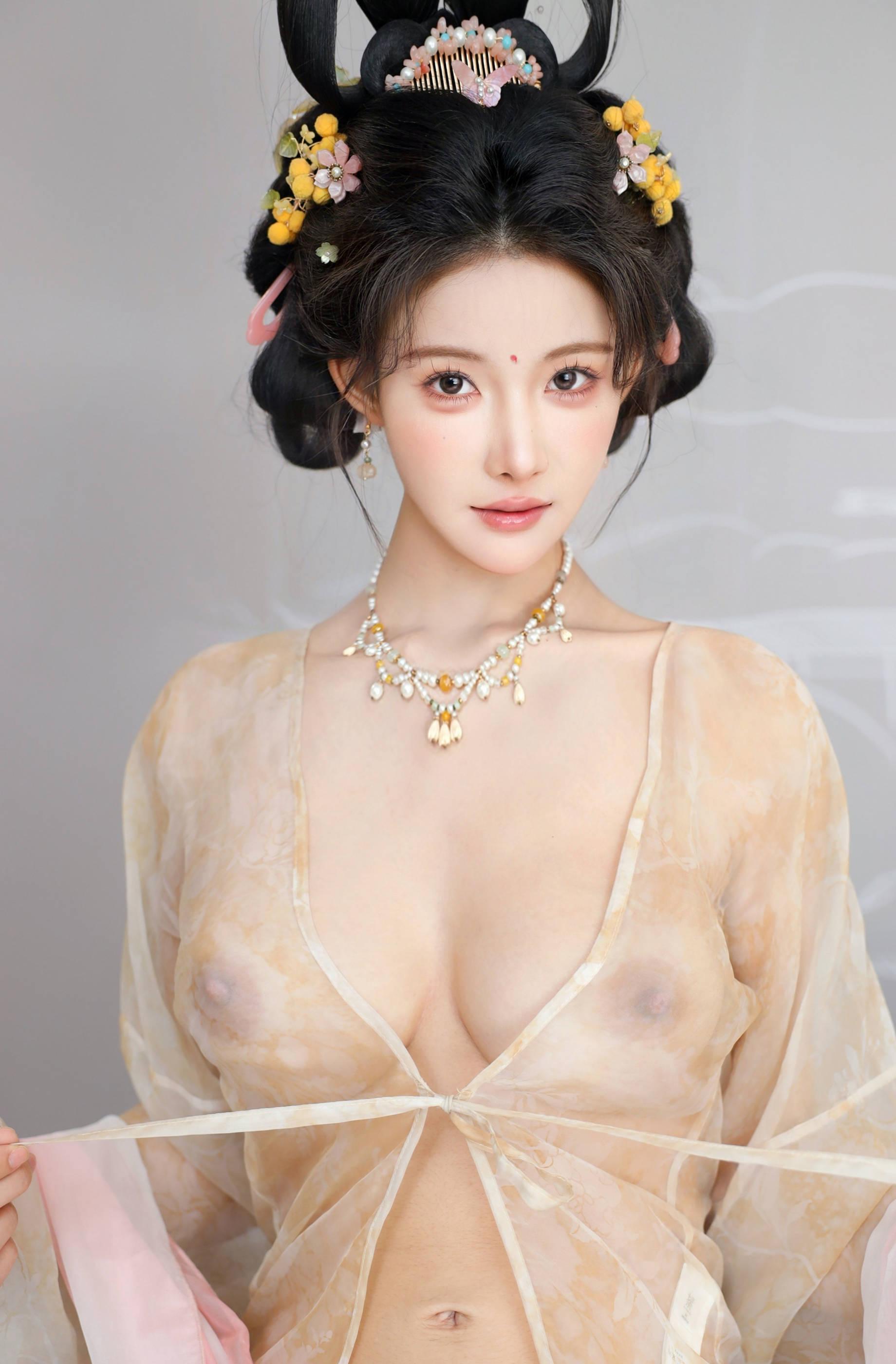 Featured Lishuang'er Seductive Private Photoshoot Benefits Dream Back to Tang Dynasty 84P 2