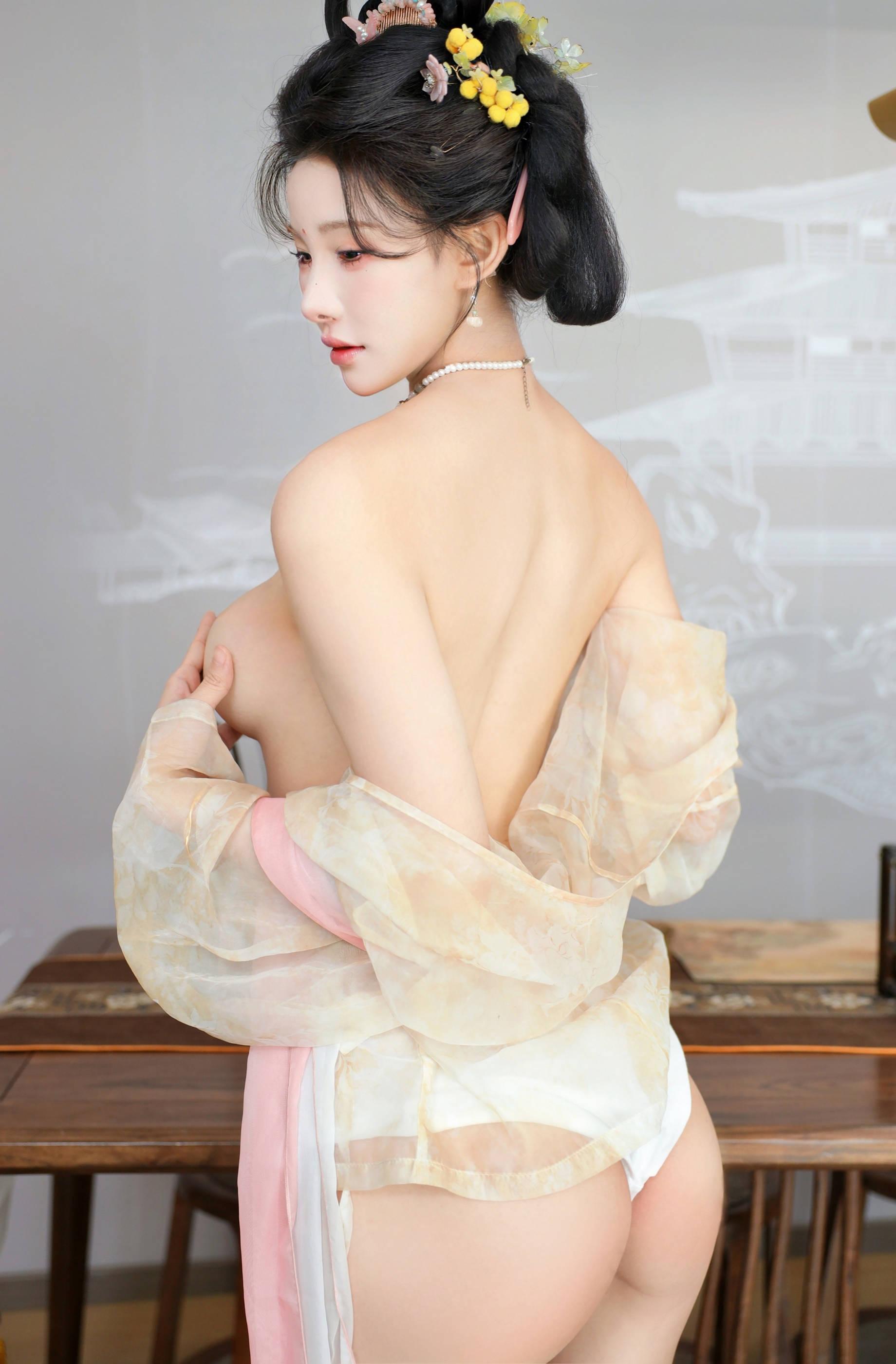 Featured Lishuang'er Seductive Private Photoshoot Benefits Dream Back to Tang Dynasty 84P 7