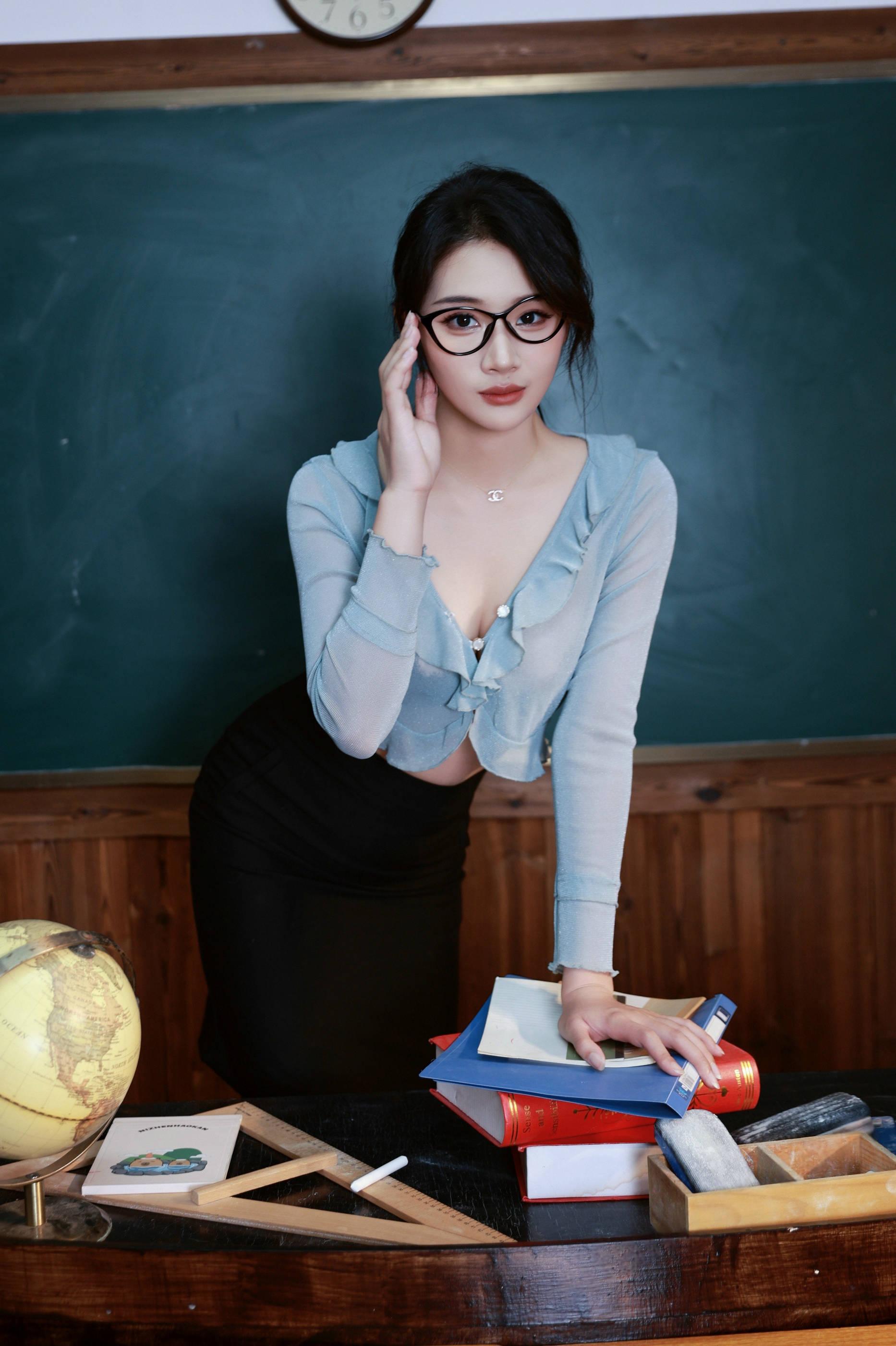 [Showcase Selection] Nan Qiao Alluring Private Photoshoot Benefits Sexy Female Teacher 112P 2