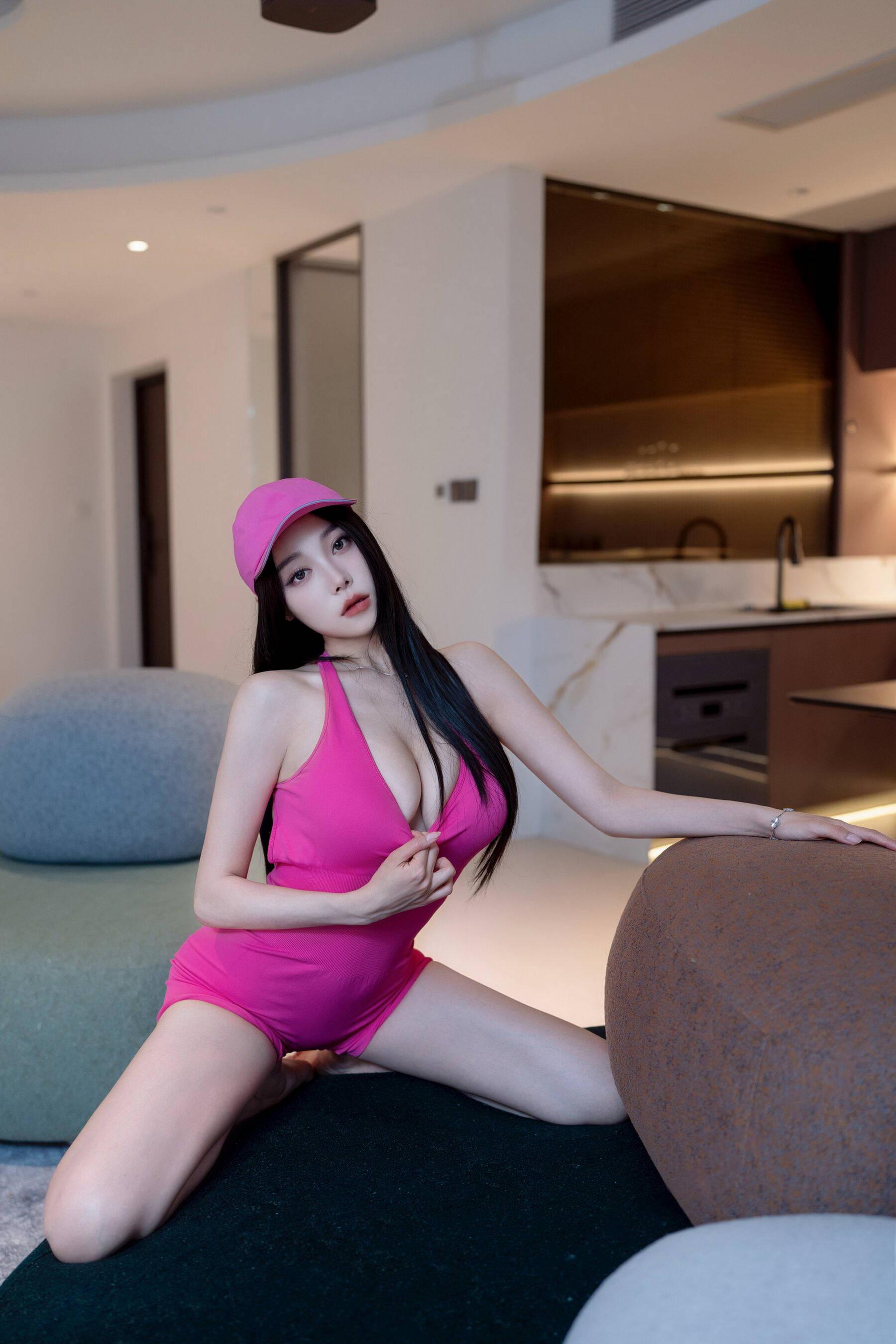 Xiuren Selection | Elegant & Alluring Private Photoshoot Benefit Magenta Yoga Wear Size 87P