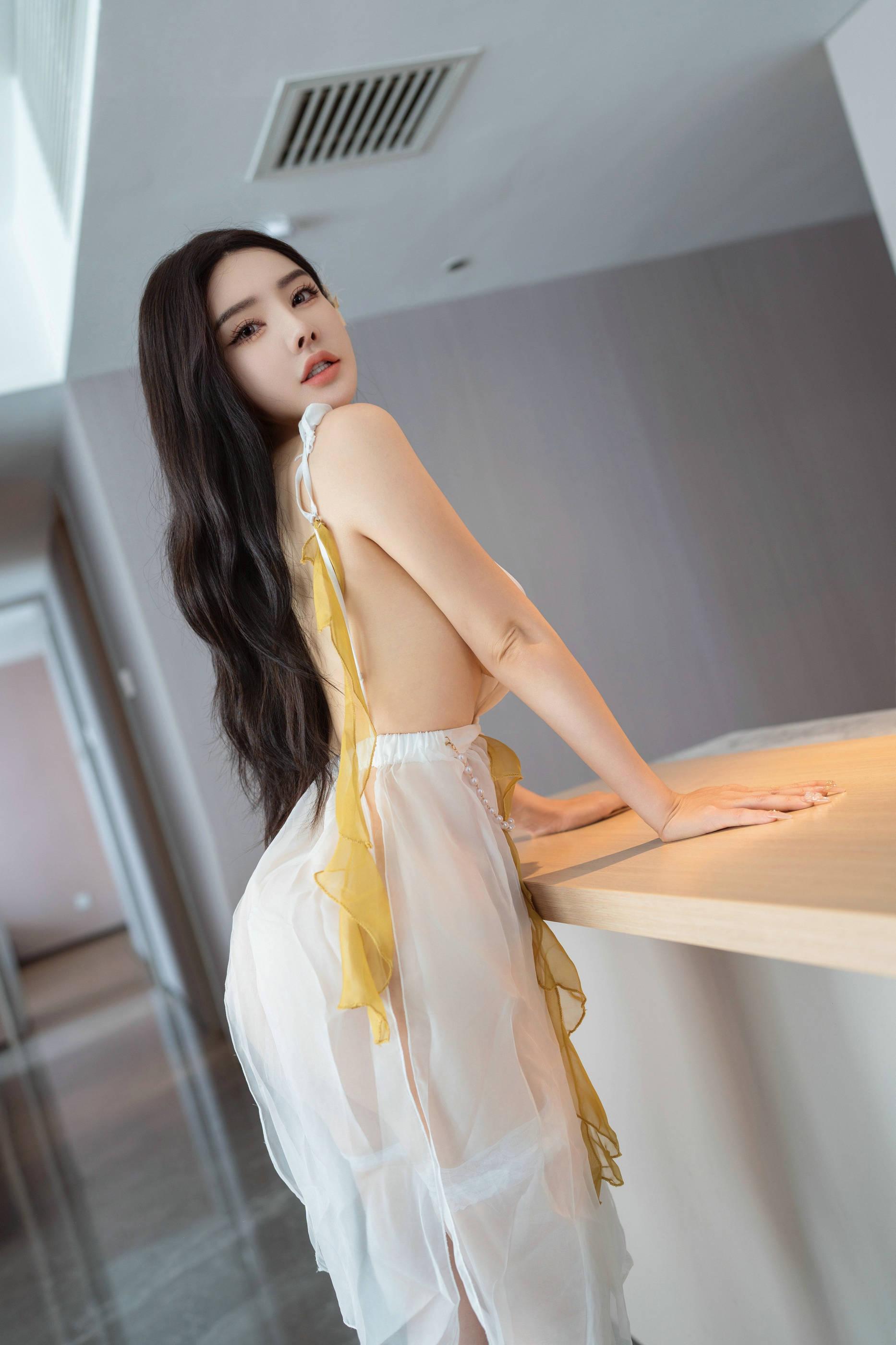 Pan Jiaojiao's Alluring Private Shoot Bonus for White Day 86P