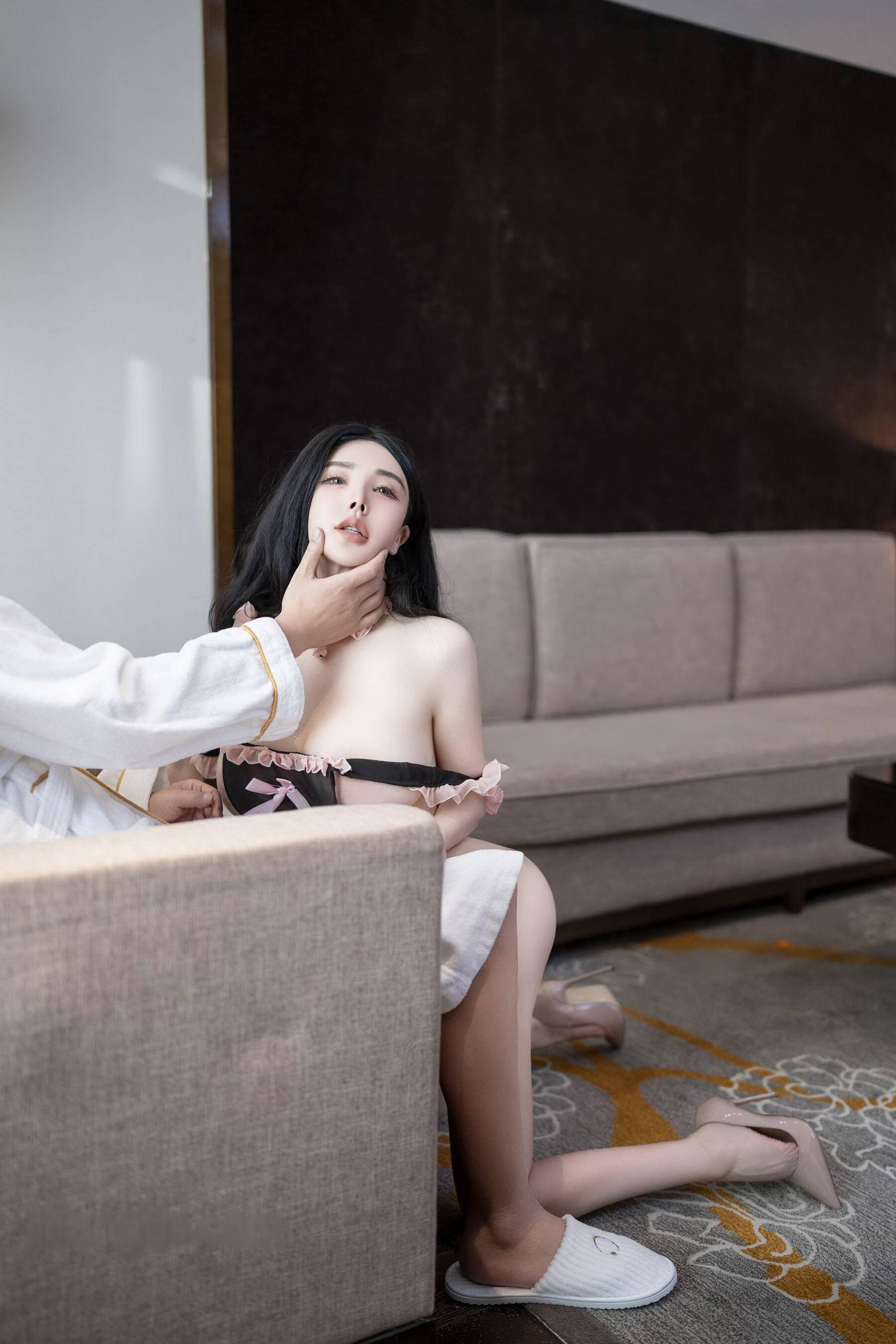 [Featured Star] Pan Siqin Seductive Private Shoot Benefits Maid 85P 2