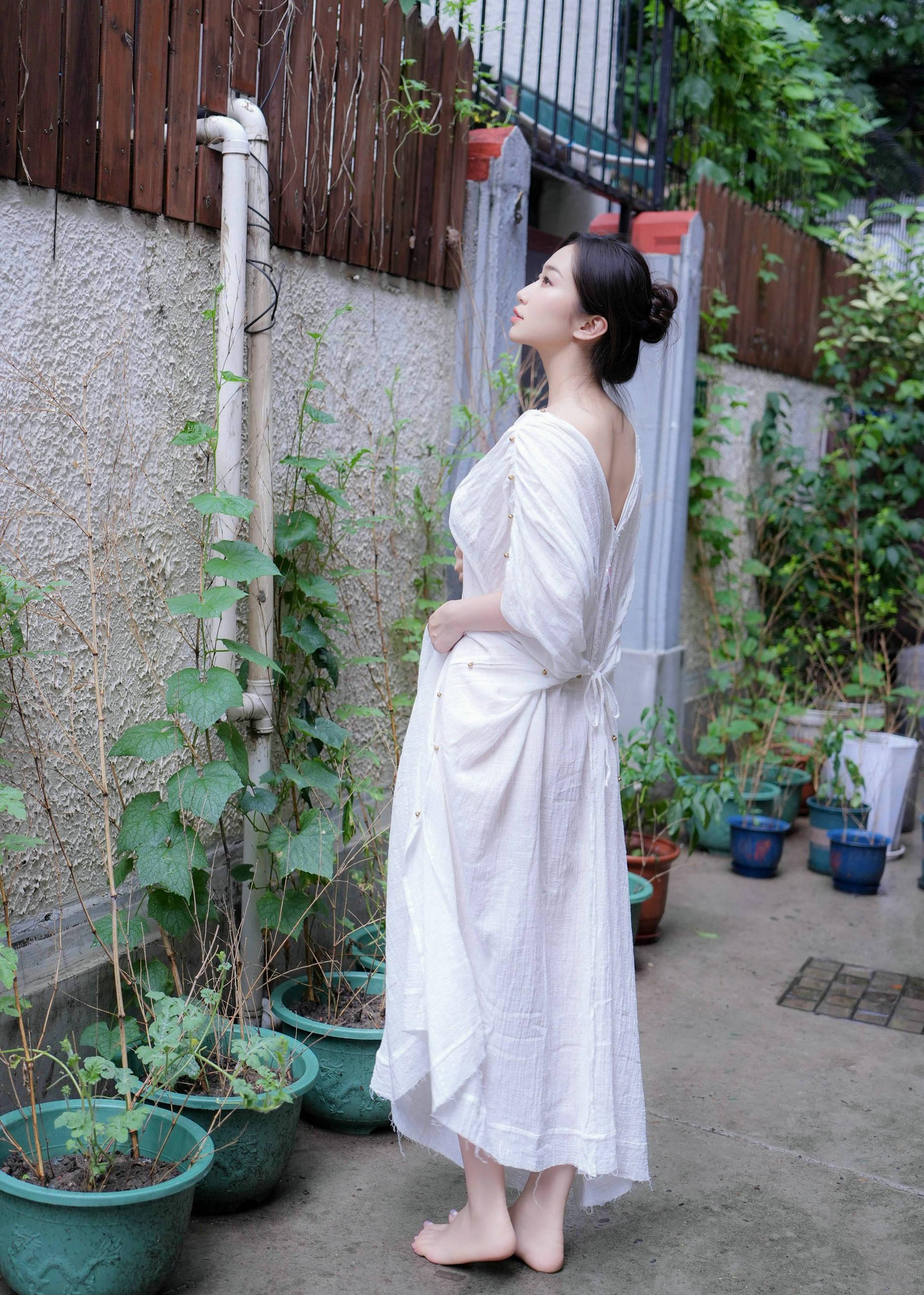 Featured Nanzhi Seductive Private Photoshoot Benefits White Dress 75P 3
