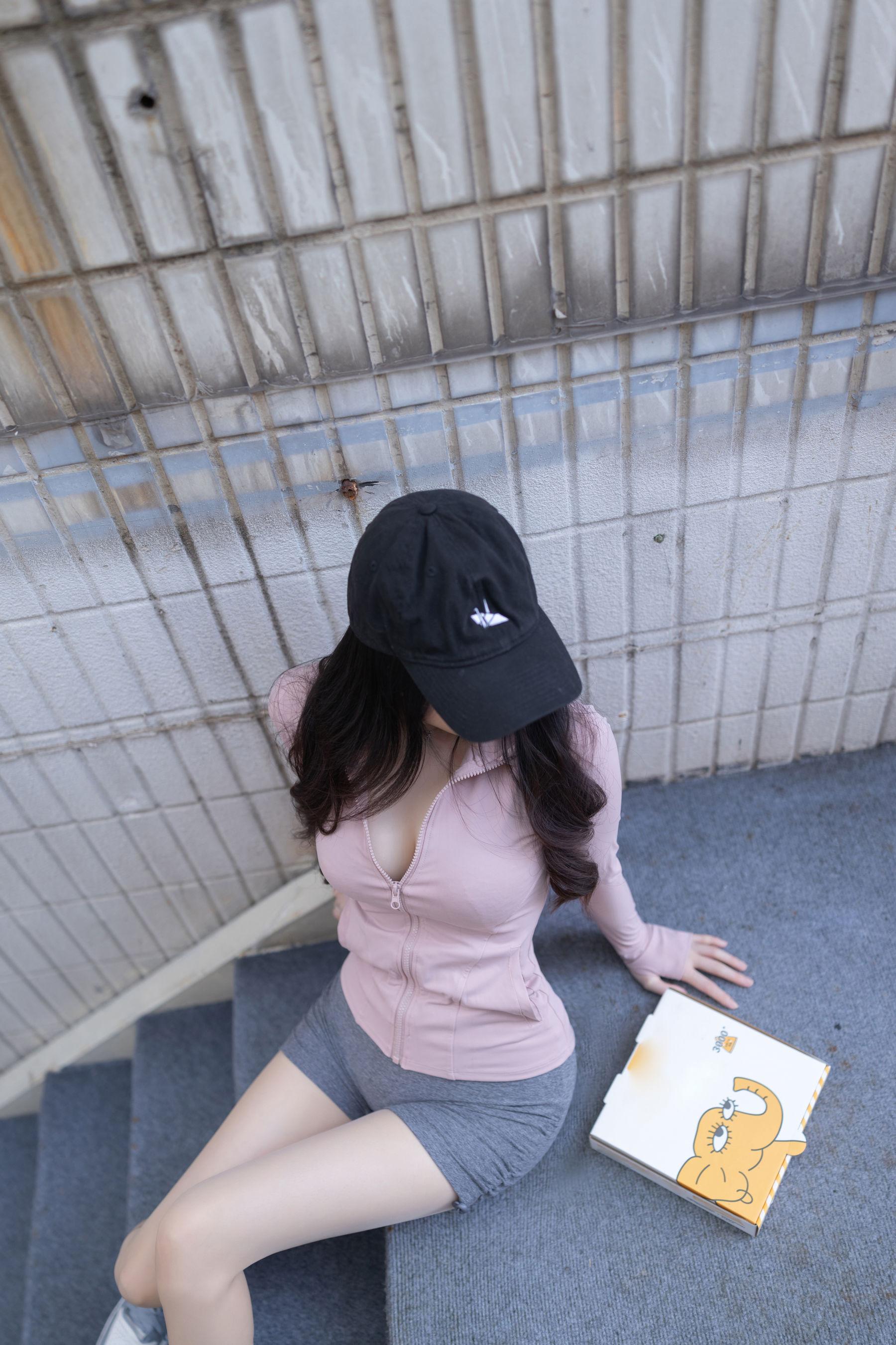 [Featured Selection] Caviar Tempting Private Photoshoot Benefits Pizza pizza117P | 8 photos visible