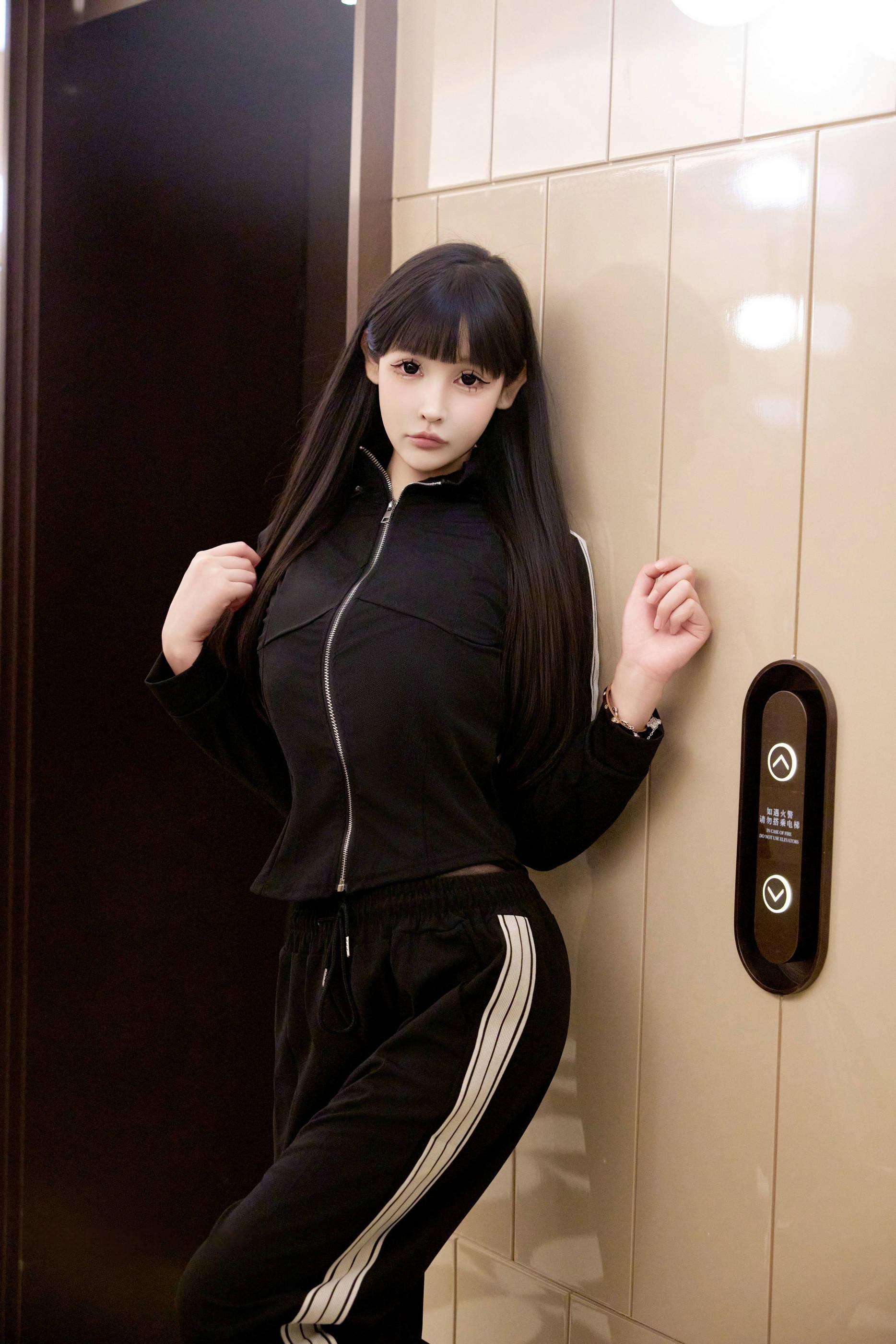 [Paid] Zhi'en Baby Alluring Private Shoot Bonus: Black Sexy 74P