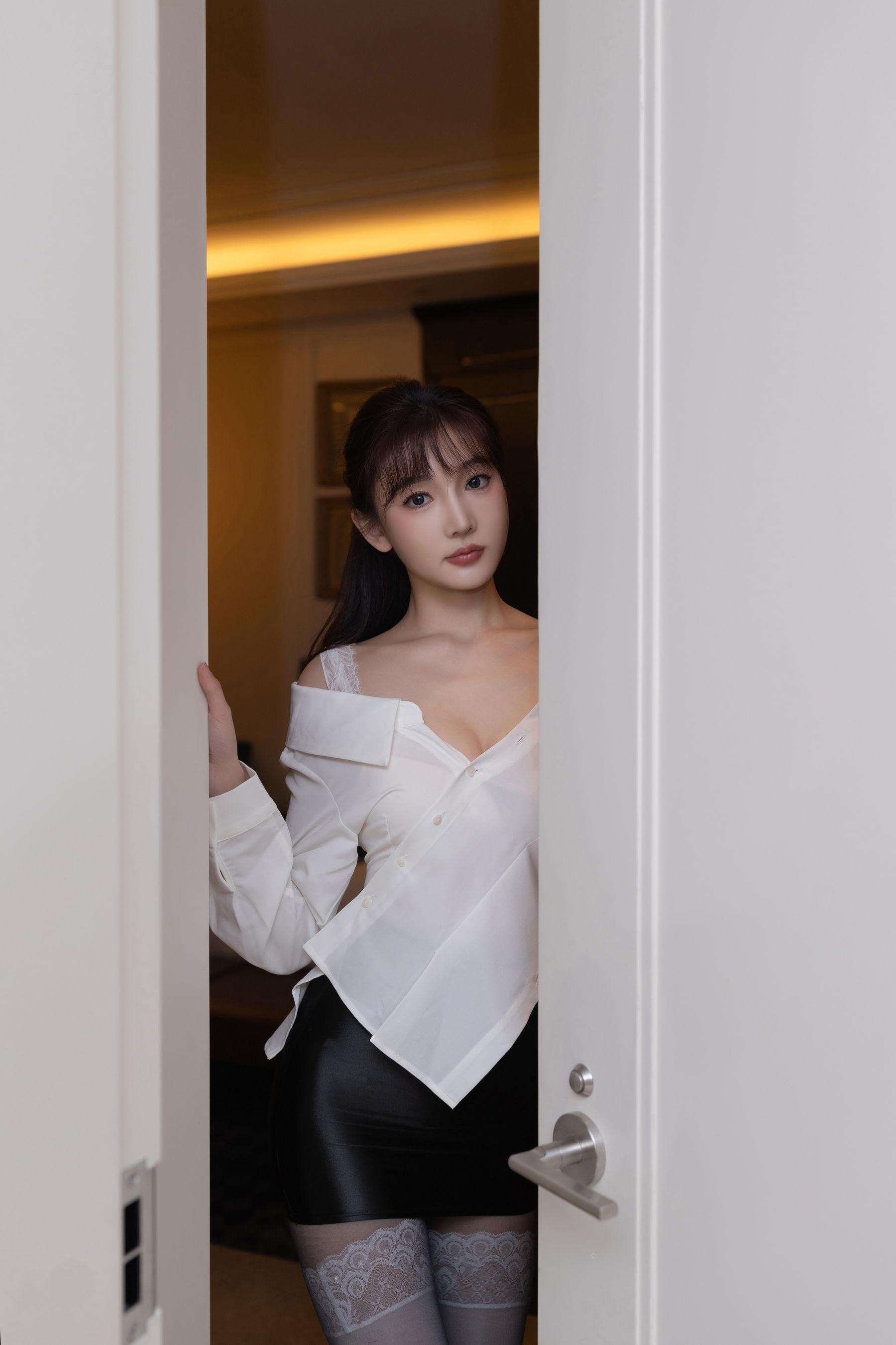 秀人付费 陆萱萱 诱人私拍福利 剧情写真陌生人90P 6