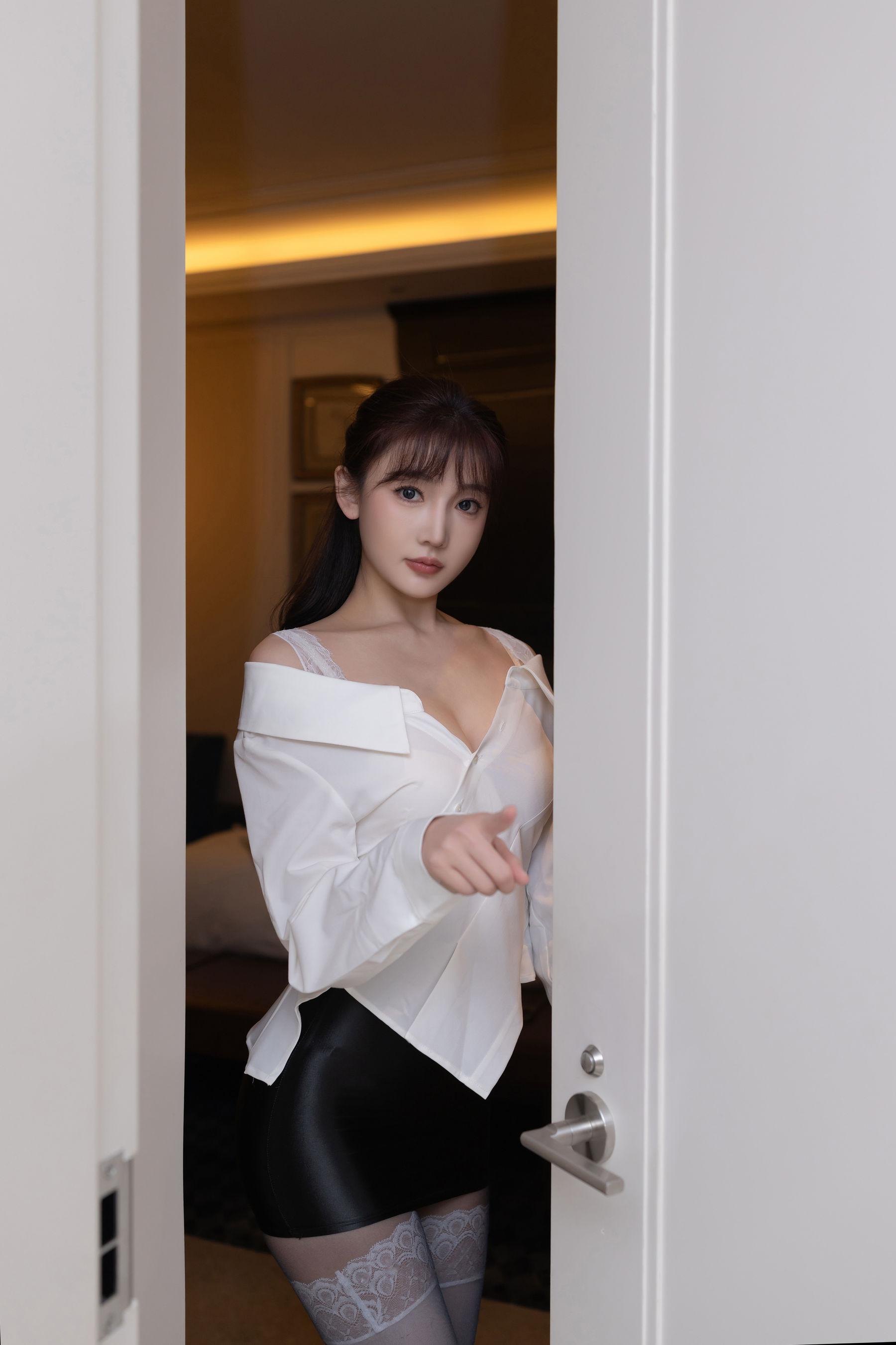秀人付费 陆萱萱 诱人私拍福利 剧情写真陌生人90P 7