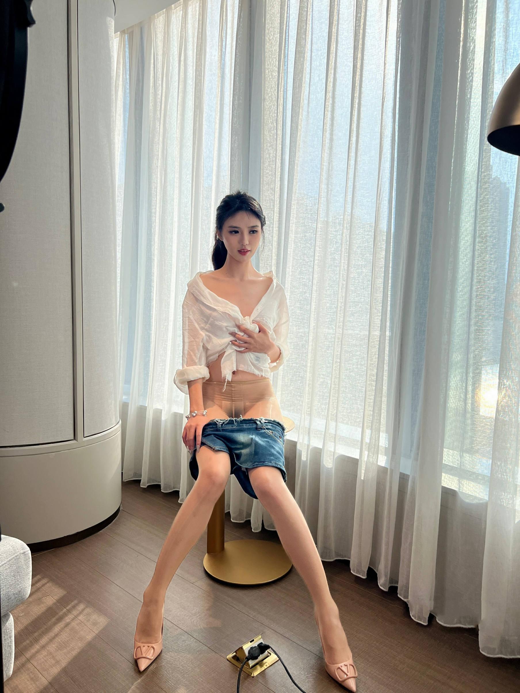 秀人付费 浅浅Danny 诱人私拍福利 肉丝黑森林105P 5