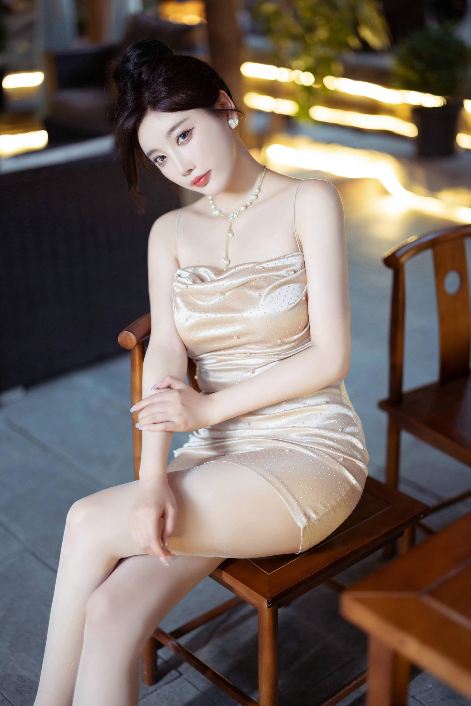 秀人付费 杨晨晨 诱人私拍福利 兔女郎95P 8